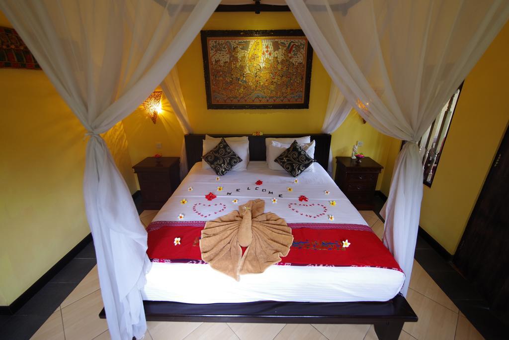 เตียร์ตา ซารี บังกาโล Hotel เปมูเตรัน ภายนอก รูปภาพ